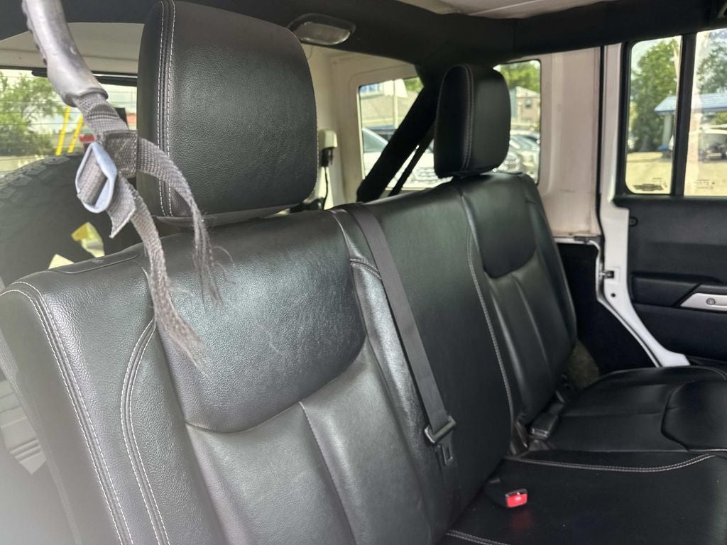 2016 Jeep Wrangler Unlimited Sahara
