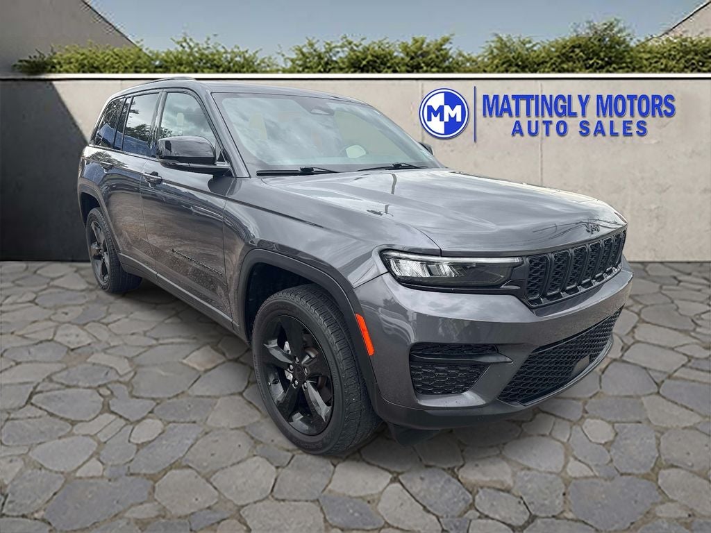 2022 Jeep Grand Cherokee Altitude
