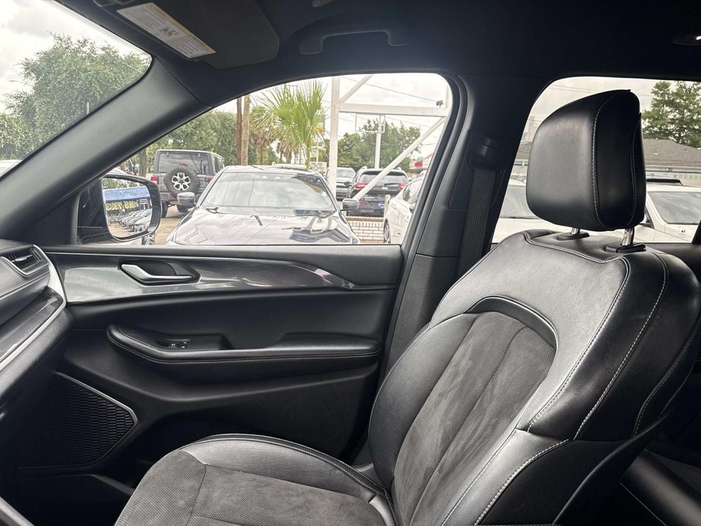 2022 Jeep Grand Cherokee Altitude