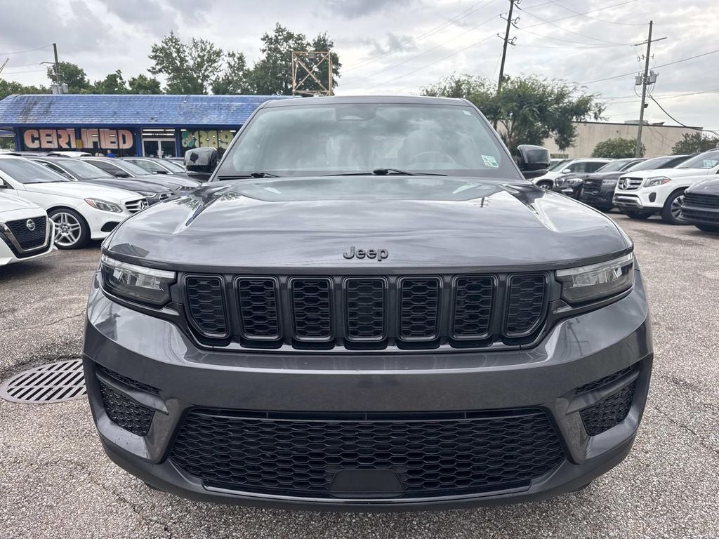 2022 Jeep Grand Cherokee Altitude
