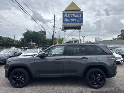 2022 Jeep Grand Cherokee Altitude