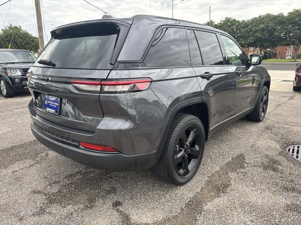 2022 Jeep Grand Cherokee Altitude