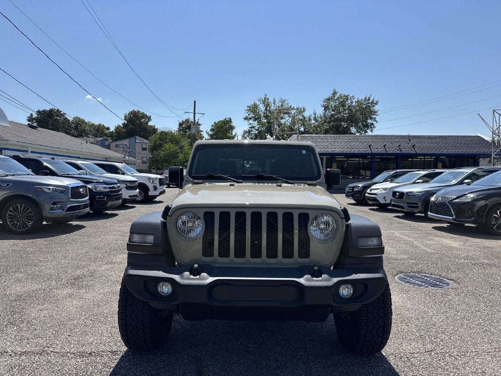 2020 Jeep Gladiator Sport