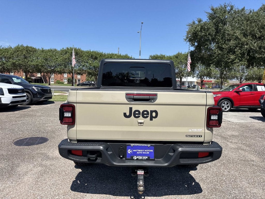 2020 Jeep Gladiator Sport
