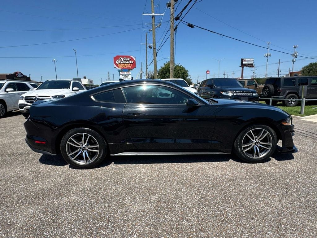 2022 Ford Mustang EcoBoost Premium