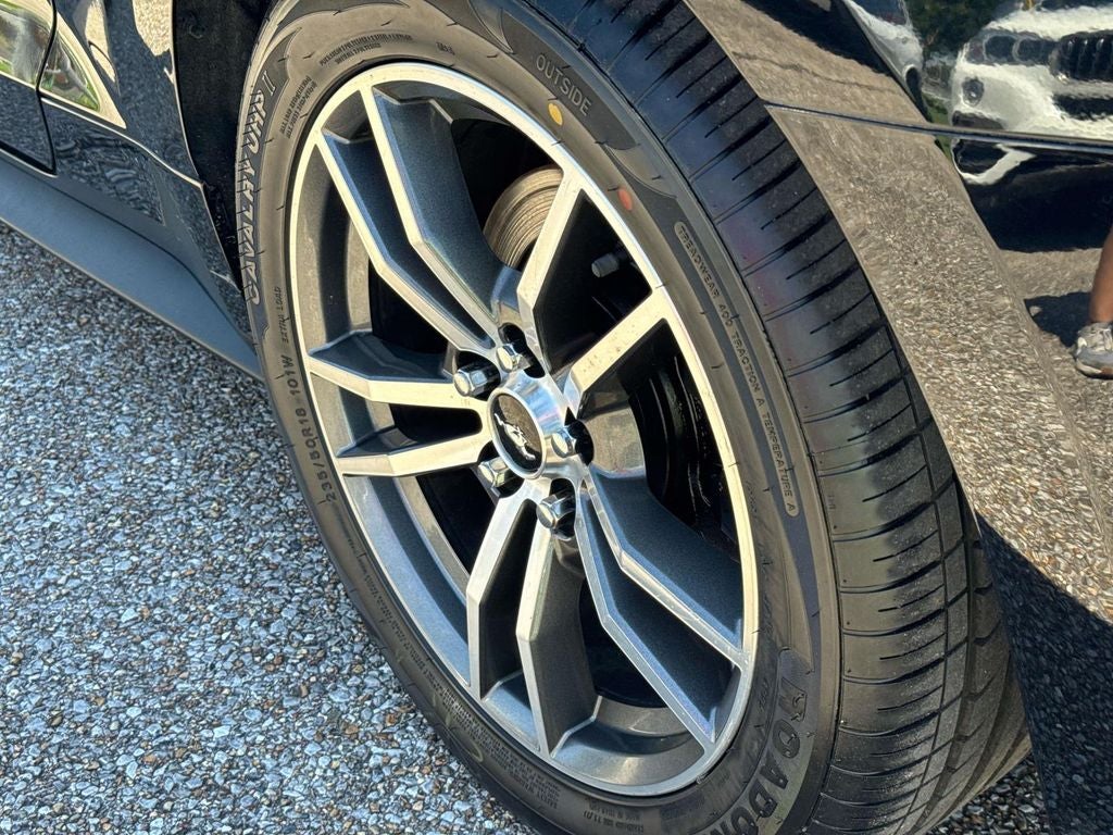 2022 Ford Mustang EcoBoost Premium