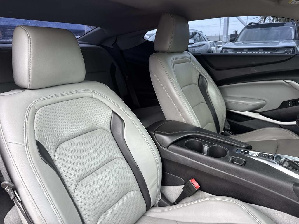 2019 Chevrolet Camaro 2LT 2LT