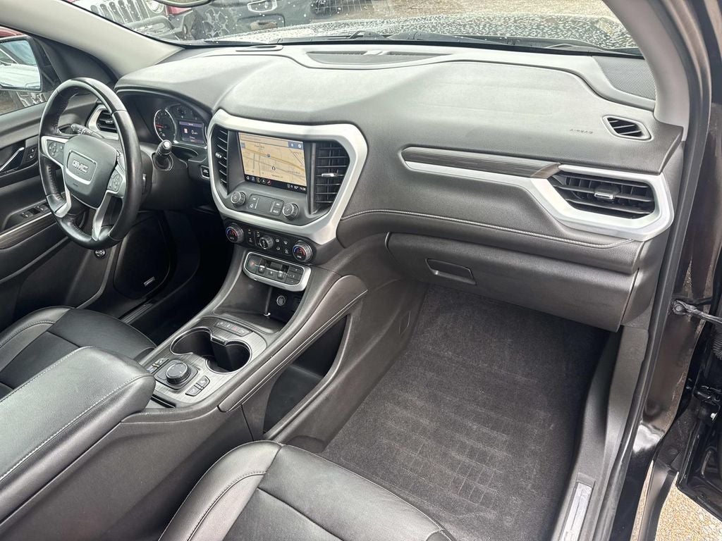 2021 GMC Acadia SLT