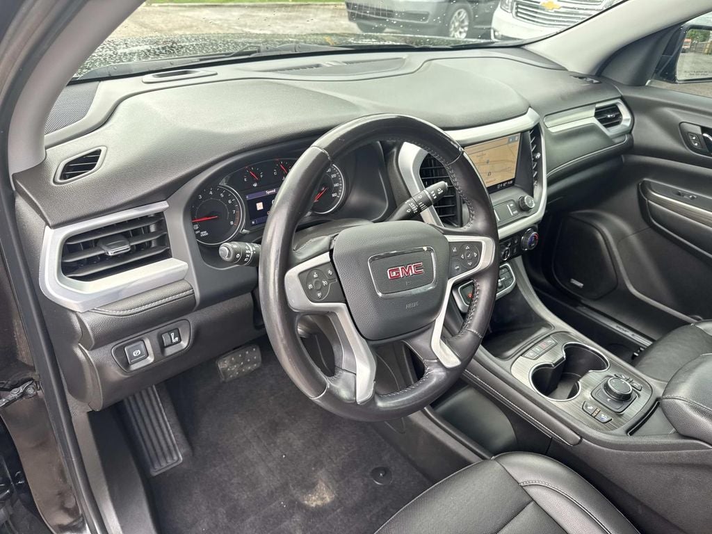 2021 GMC Acadia SLT