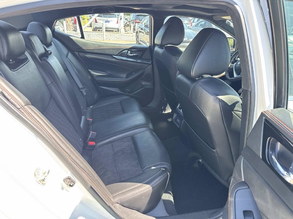 2020 Nissan Maxima SR