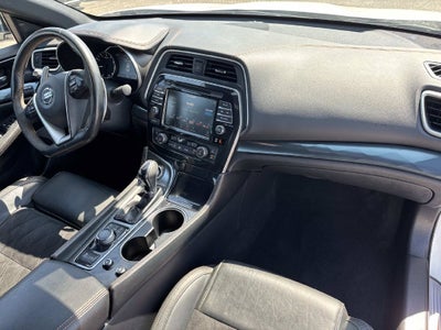 2020 Nissan Maxima SR