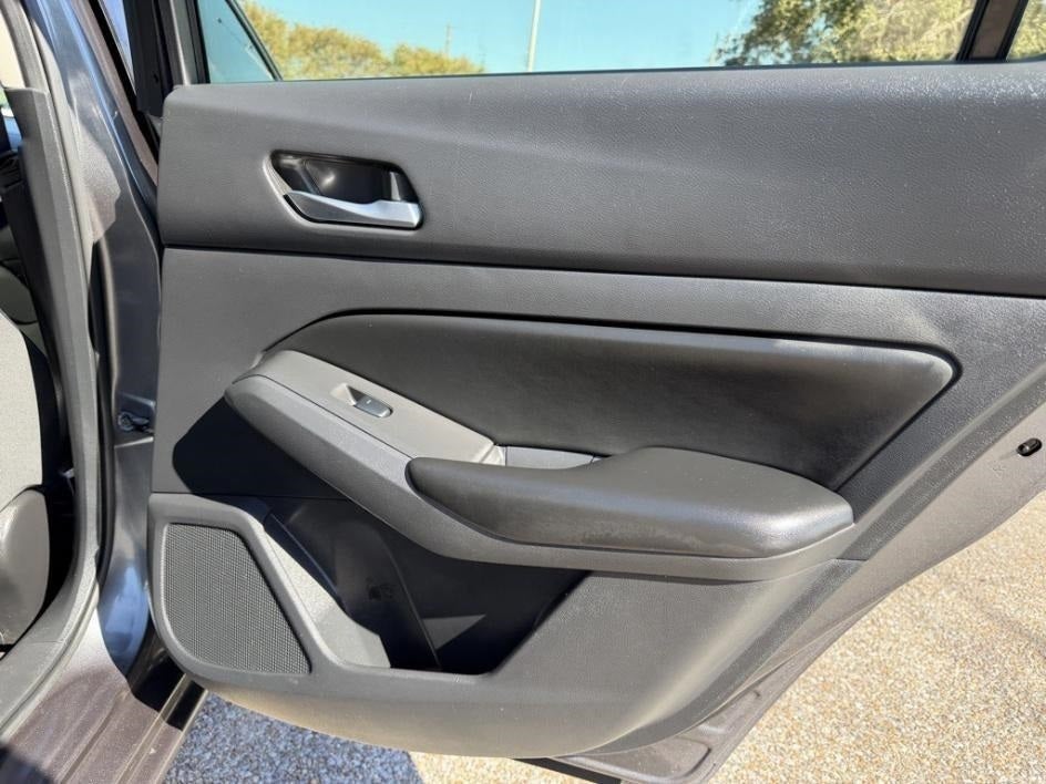 2022 Nissan Altima 2.5 S