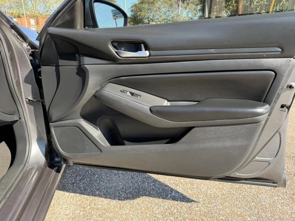 2022 Nissan Altima 2.5 S