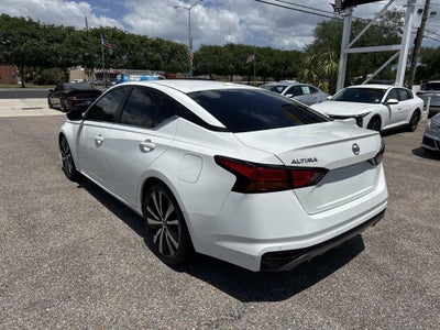 2022 Nissan Altima 2.5 SR