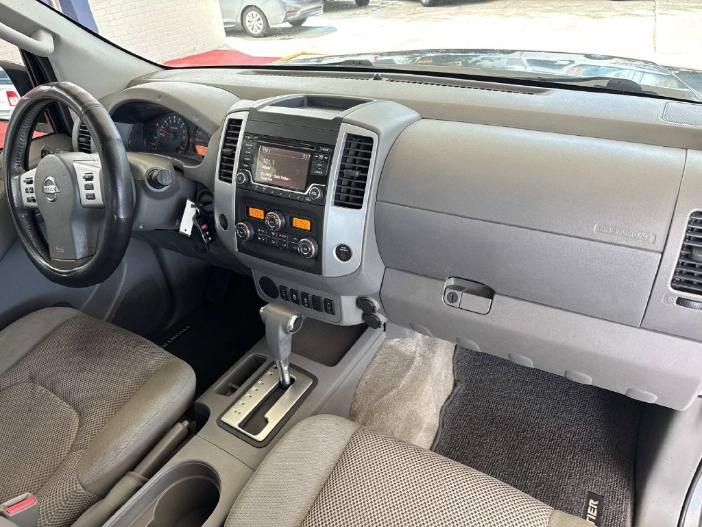 2016 Nissan Frontier SV