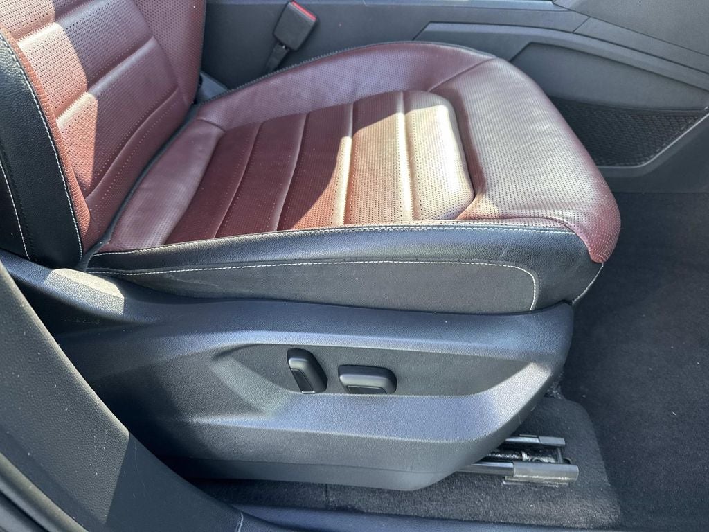 2021 Volkswagen Atlas Cross Sport 3.6L V6 SEL Premium R-Line