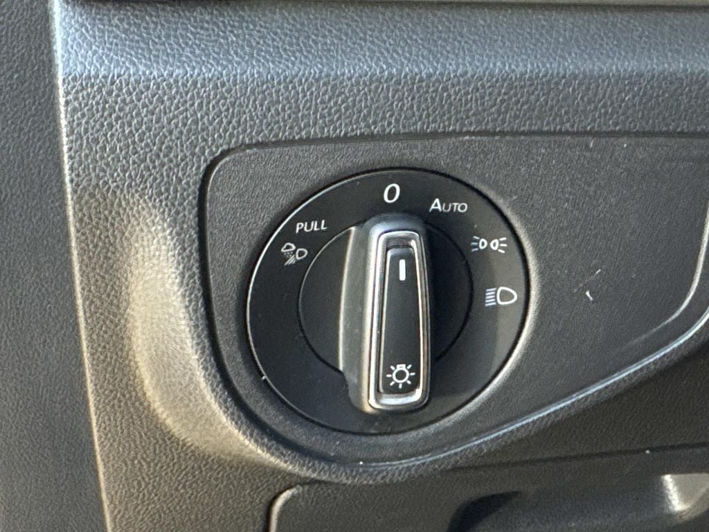 2021 Volkswagen Atlas Cross Sport 3.6L V6 SEL Premium R-Line