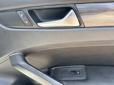 2020 Volkswagen Passat 2.0T R-Line
