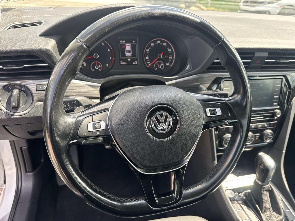 2020 Volkswagen Passat 2.0T R-Line