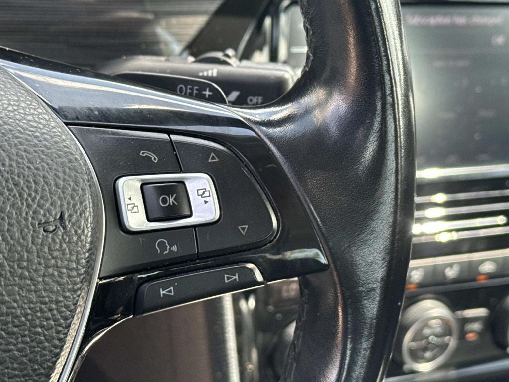 2020 Volkswagen Passat 2.0T R-Line