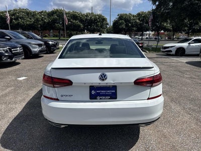 2020 Volkswagen Passat 2.0T R-Line