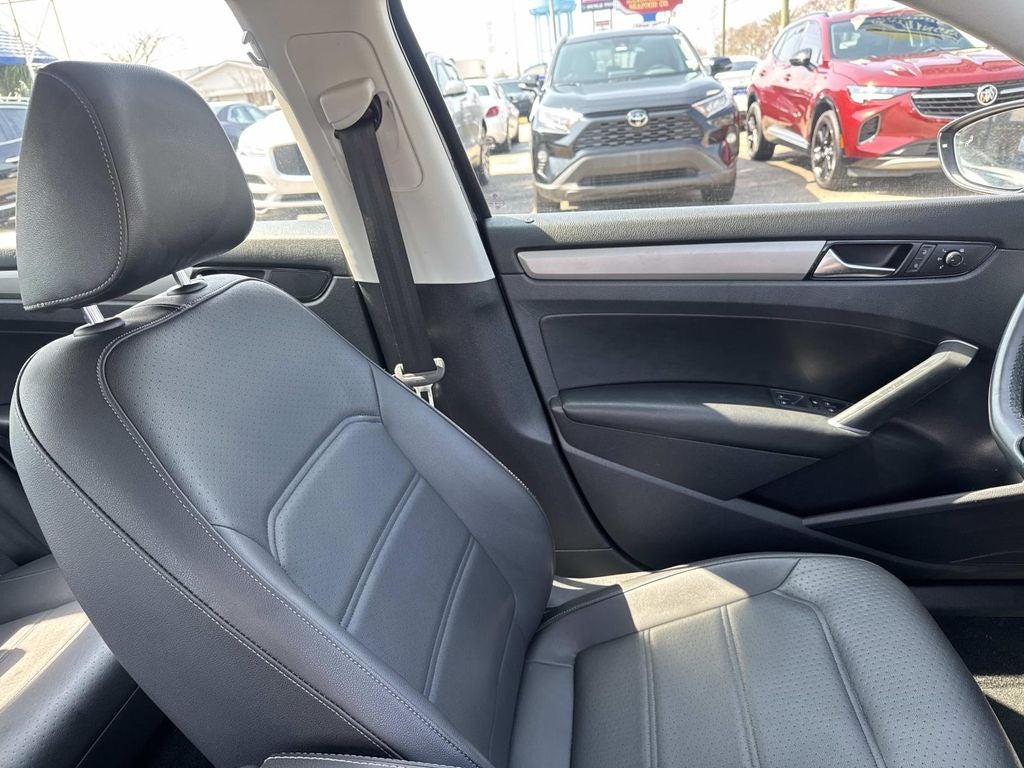 2021 Volkswagen Passat 2.0T SE