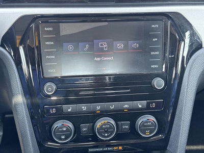 2021 Volkswagen Passat 2.0T SE