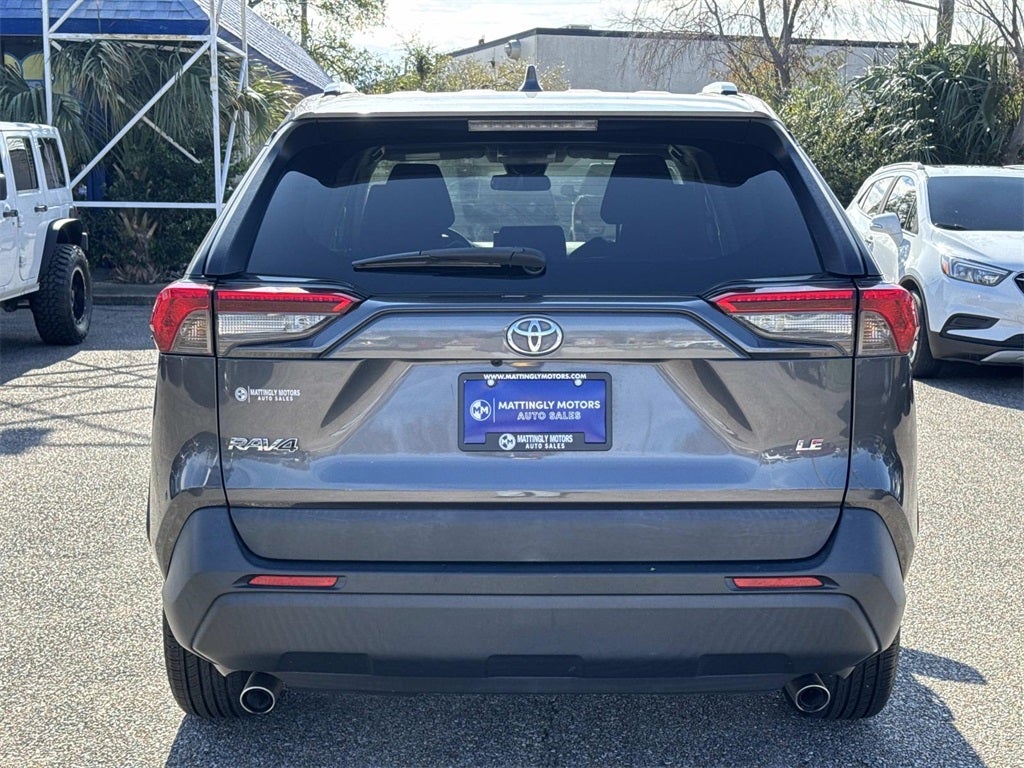 2019 Toyota RAV4 LE