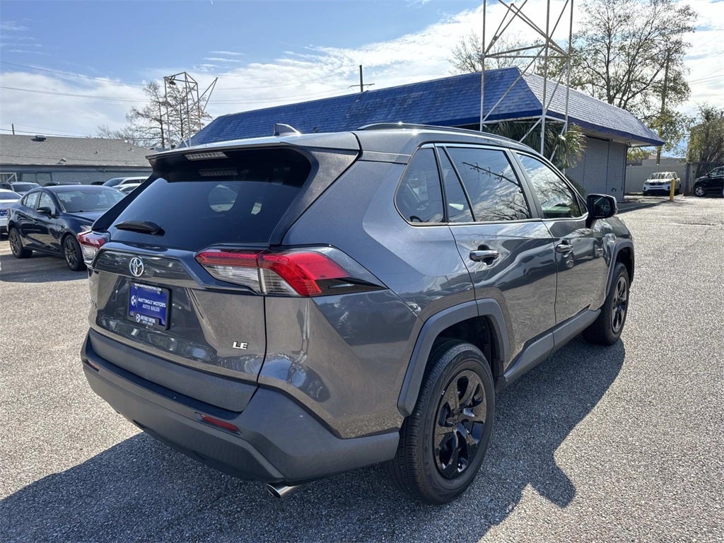 2019 Toyota RAV4 LE