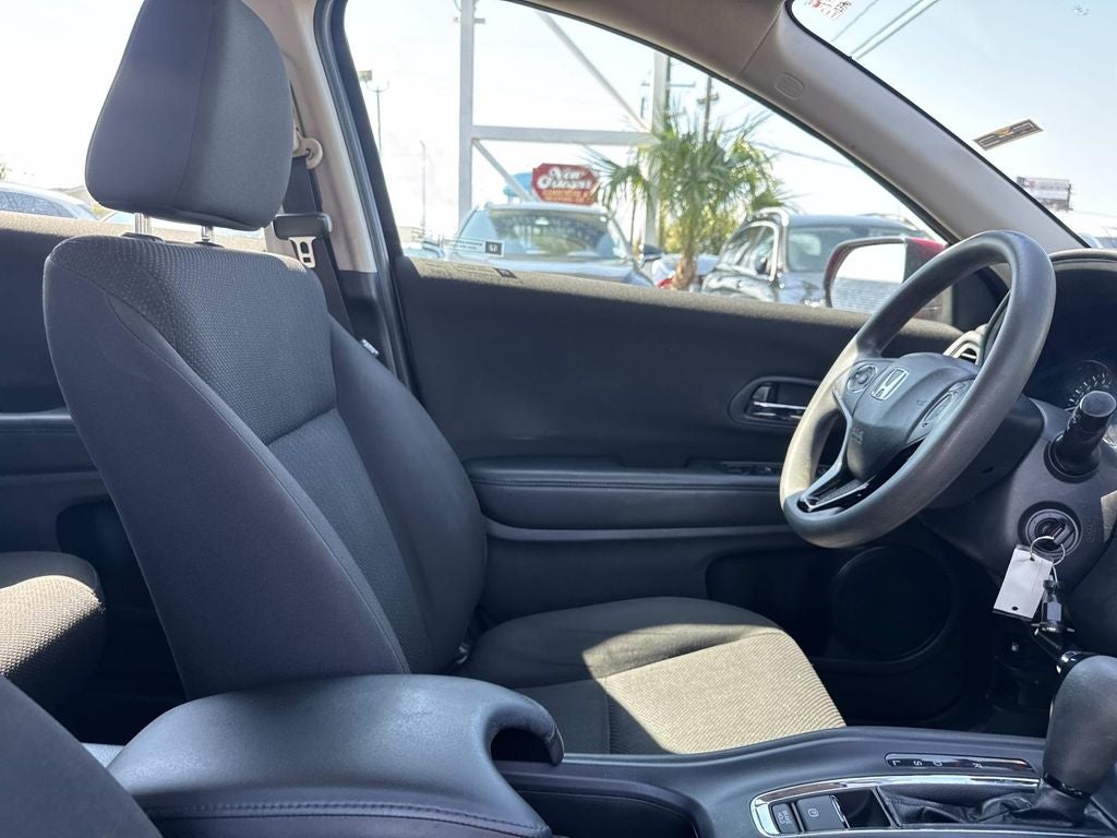 2017 Honda HR-V LX