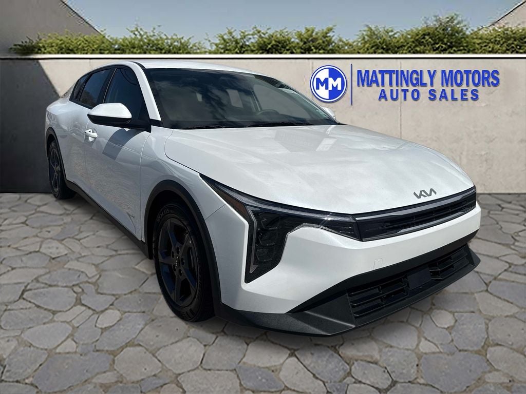2025 Kia K4 LXS