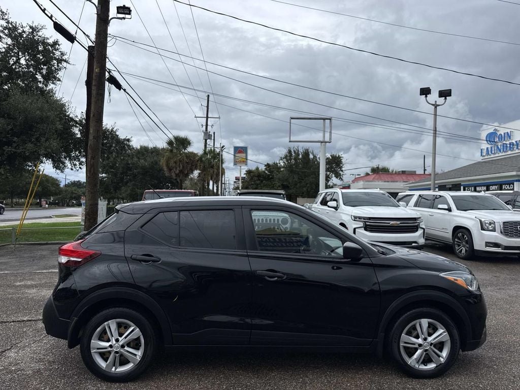 2019 Nissan Kicks S