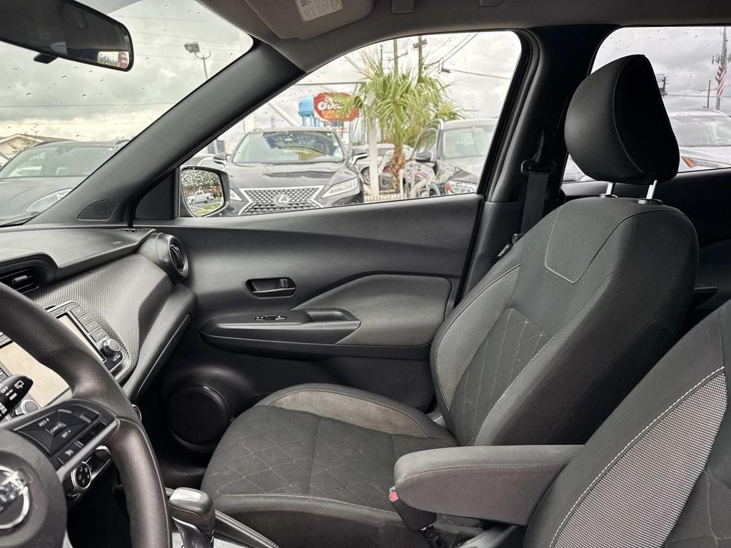 2019 Nissan Kicks S