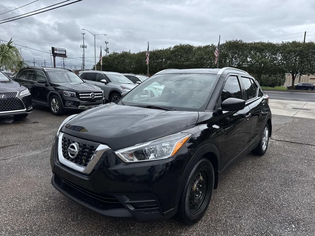 2019 Nissan Kicks S