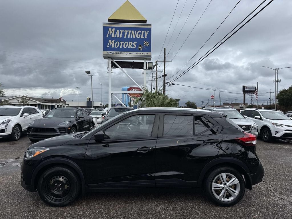 2019 Nissan Kicks S
