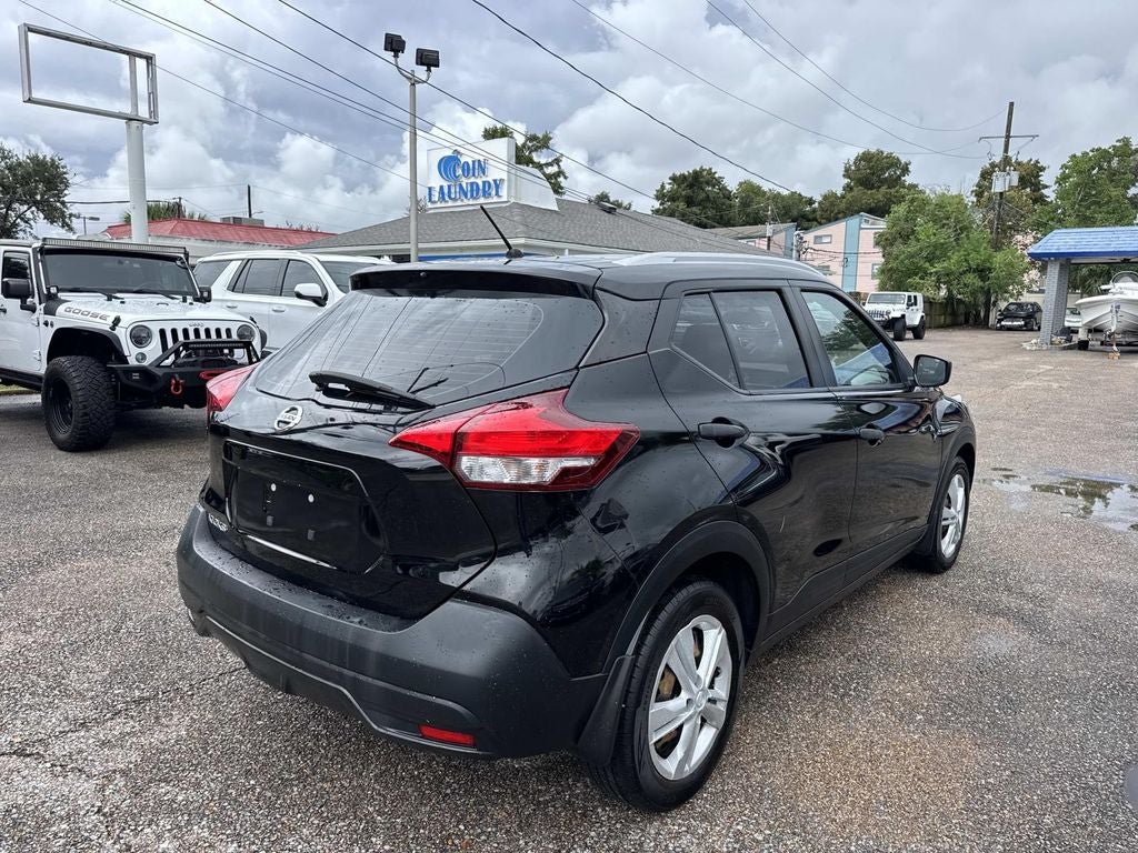 2019 Nissan Kicks S