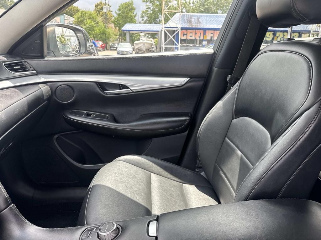 2021 INFINITI QX50 LUXE