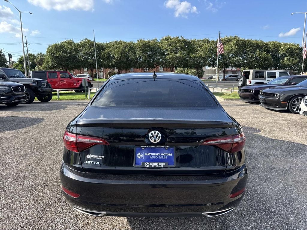 2021 Volkswagen Jetta R-Line