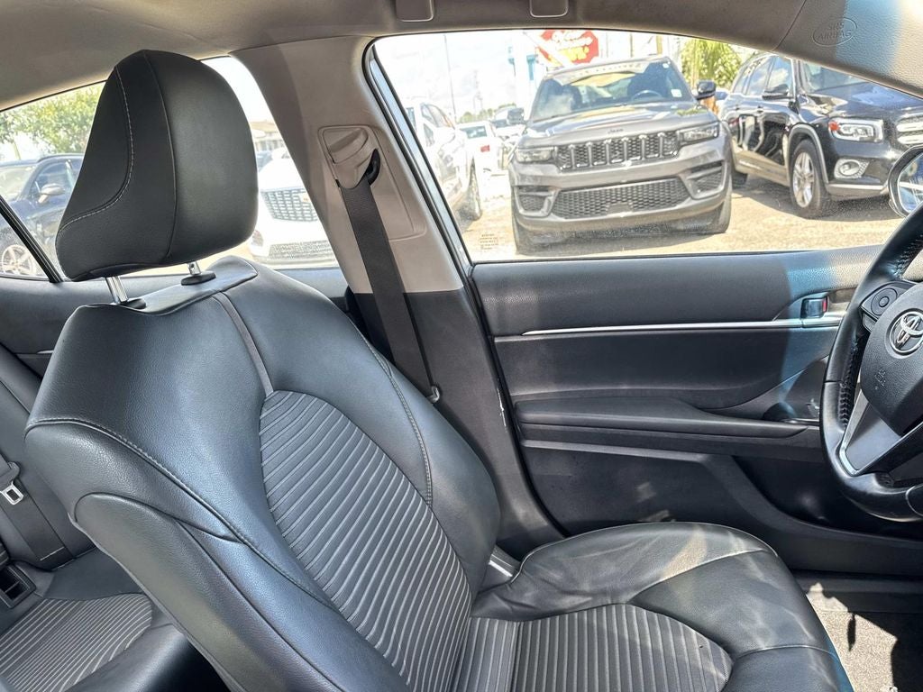 2019 Toyota Camry SE