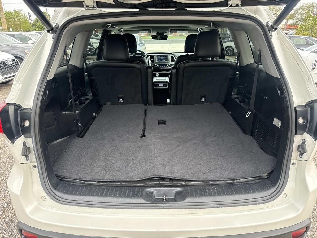 2017 Toyota Highlander SE