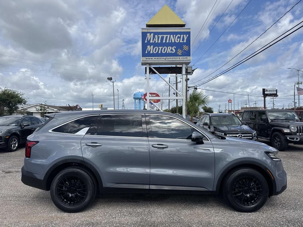 2023 Kia Sorento LX