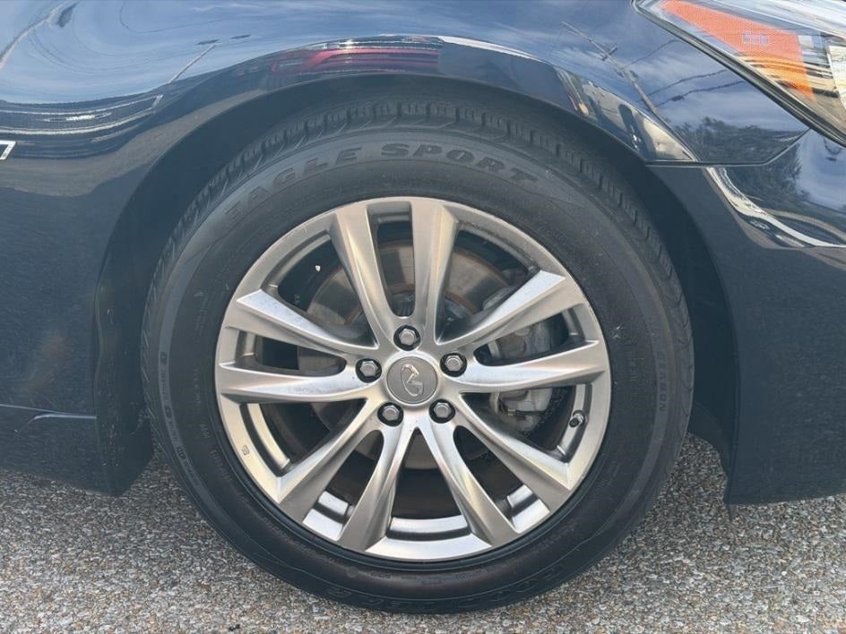 2019 INFINITI Q70 3.7 LUXE