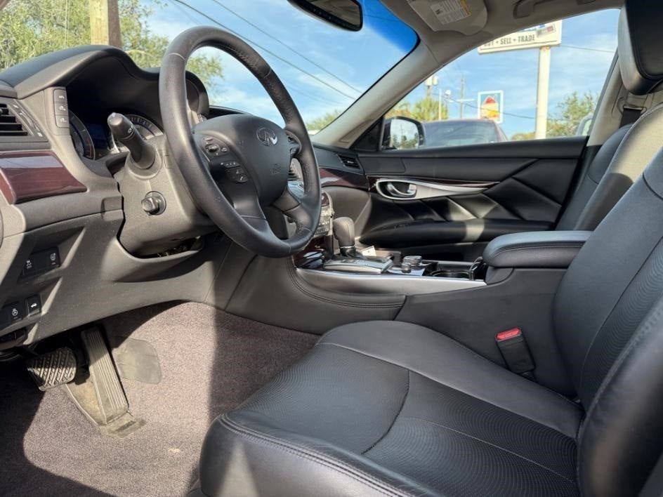 2019 INFINITI Q70 3.7 LUXE