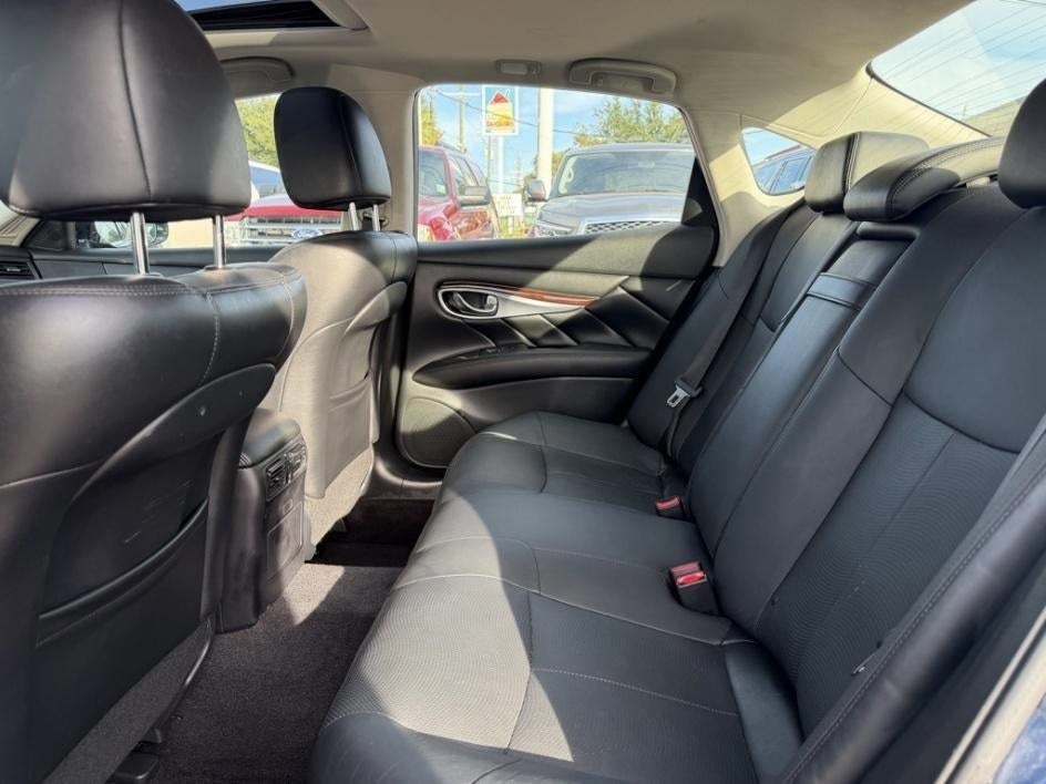 2019 INFINITI Q70 3.7 LUXE