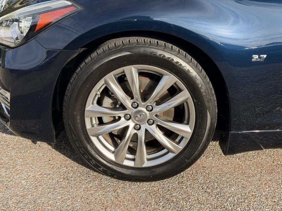 2019 INFINITI Q70 3.7 LUXE