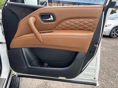 2019 INFINITI QX80 LUXE