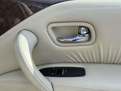 2017 INFINITI QX80 Base