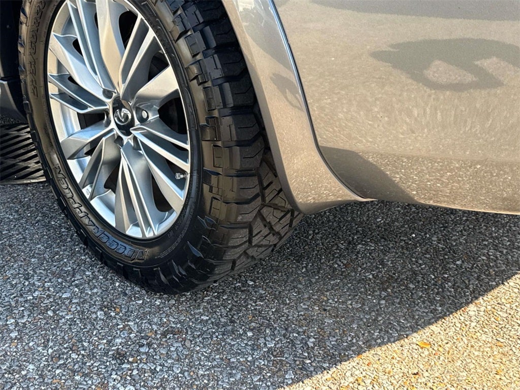 2018 INFINITI QX80 Base