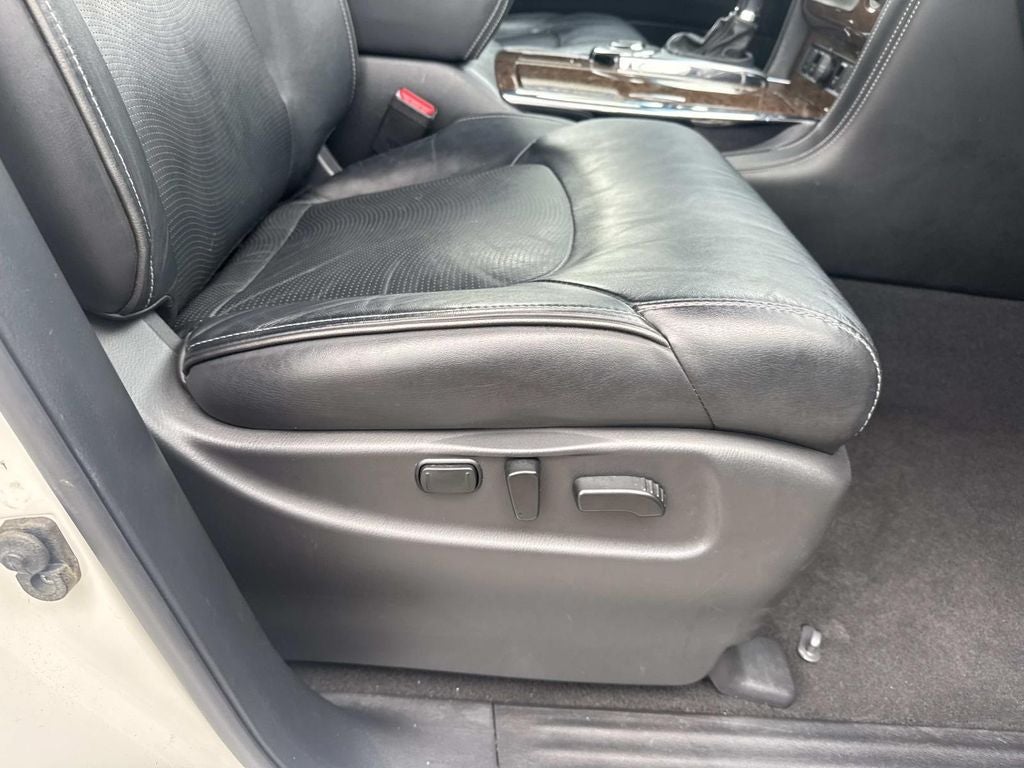 2017 INFINITI QX80 Base