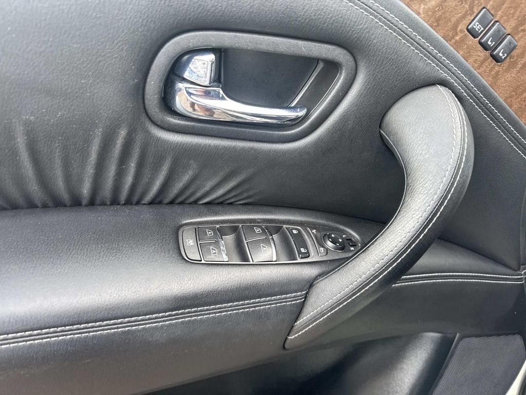 2017 INFINITI QX80 Base